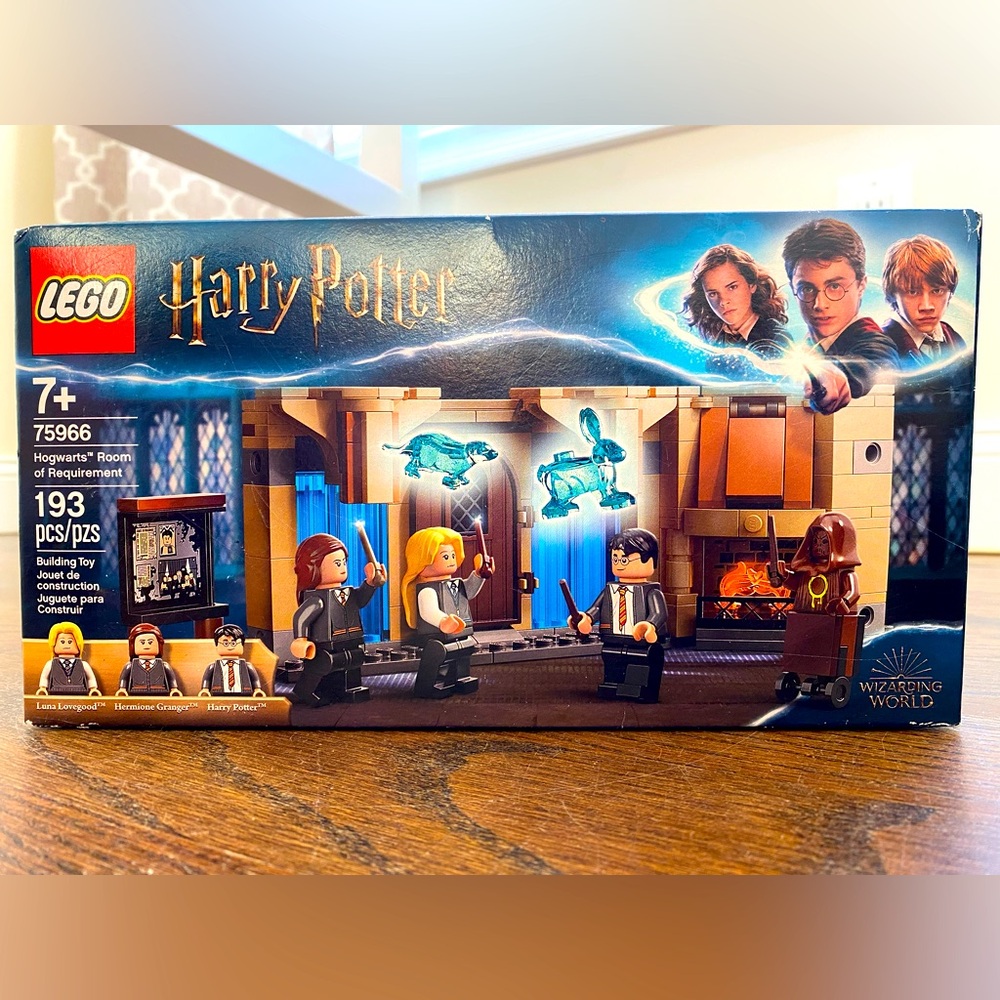 LEGO Harry Potter Hogwarts Room of Requirement